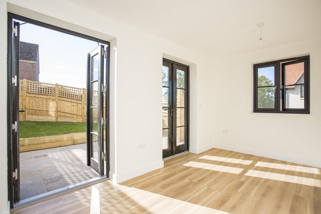 3 bedroom semidetached house for sale in Sussex View, Frant, Tunbridge