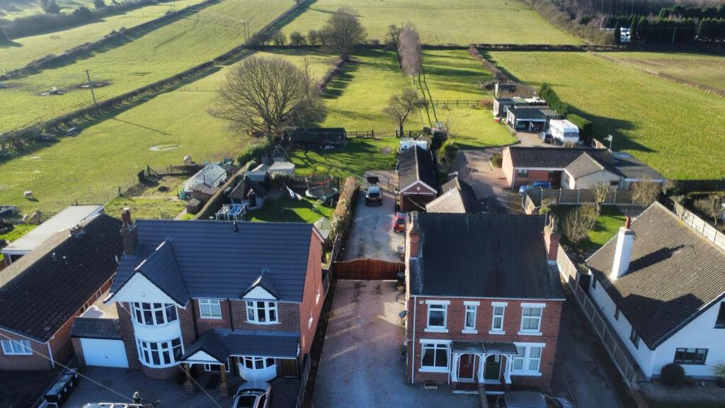 Main image of property: House, Land & Stable in Calverton