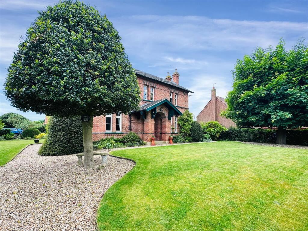 Main image of property: Fiskerton Road, Rolleston, Newark