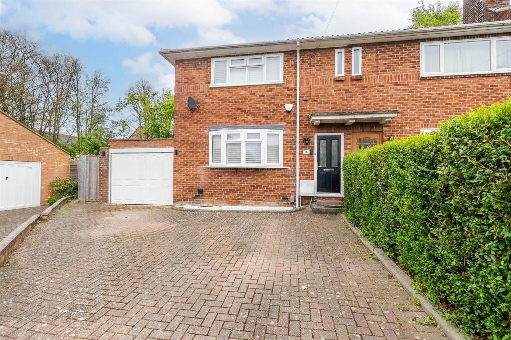 Main image of property: Bernard Close, Dunstable, Bedfordshire, LU5