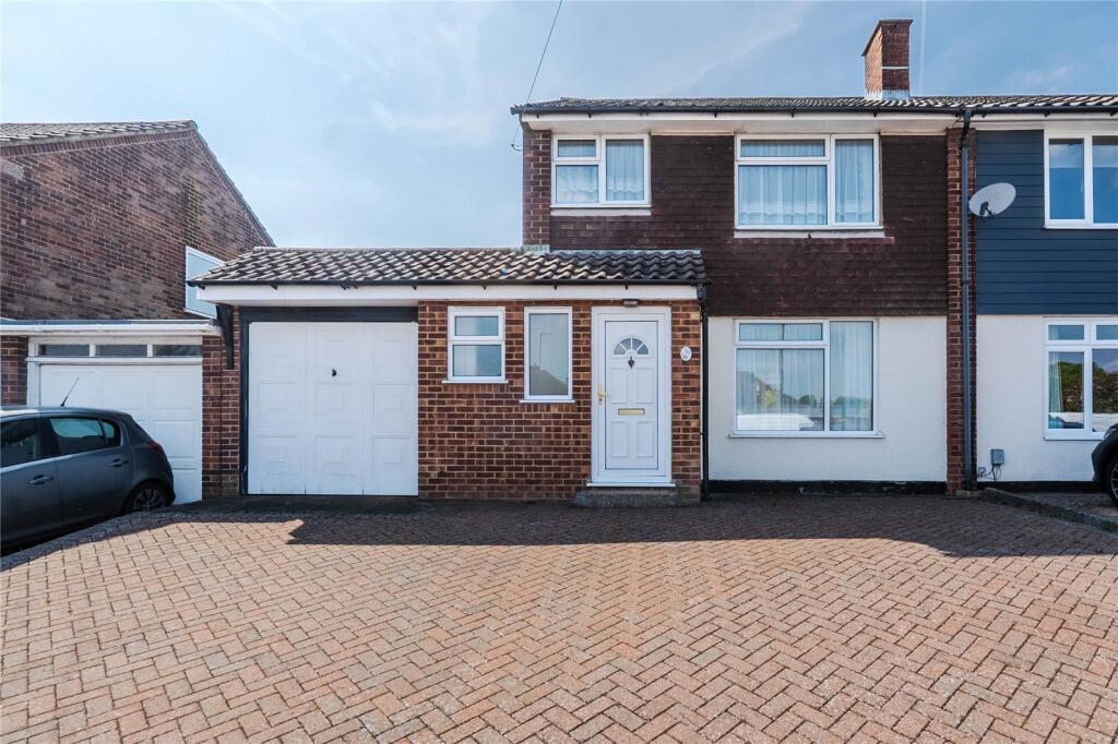 Main image of property: Langdale Road, Dunstable, Beds, LU6
