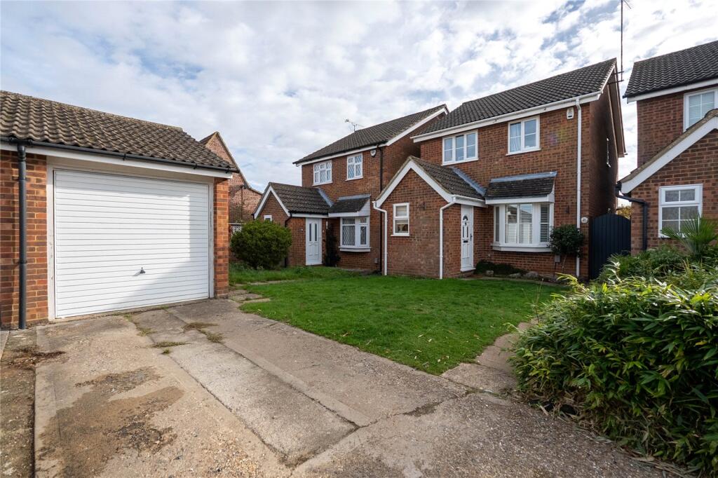 Main image of property: Garrett Close, Dunstable, Bedfordshire, LU6