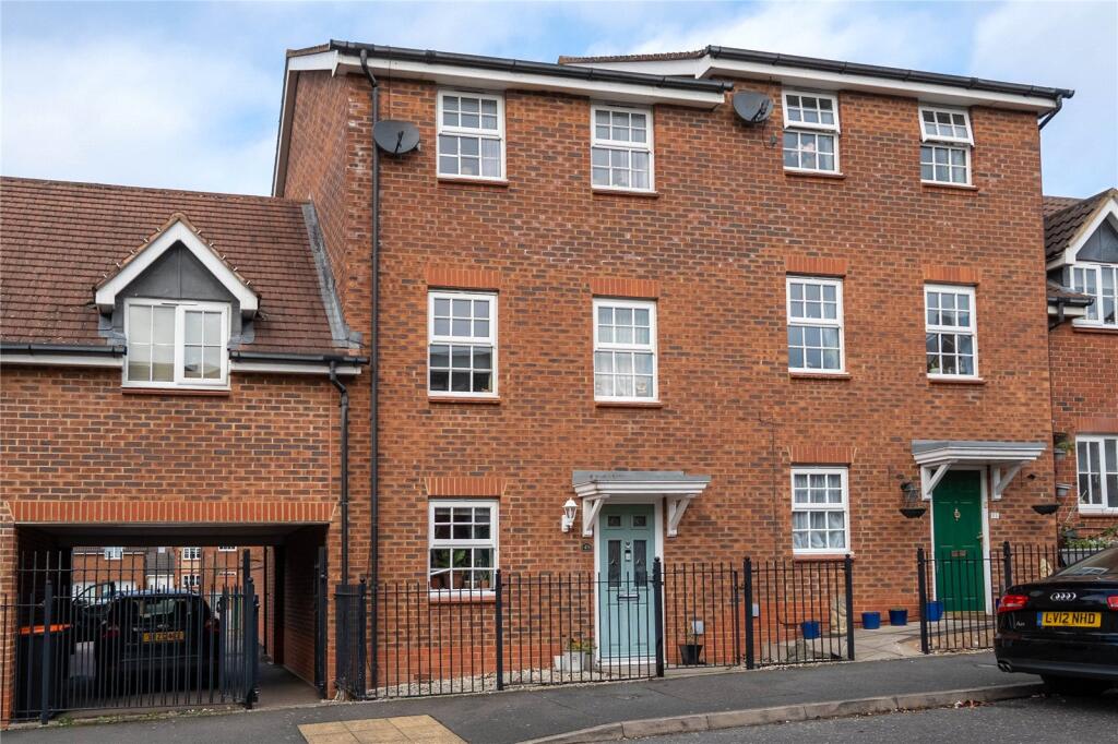 Main image of property: Nicolson Drive, Leighton Buzzard, Bedfordshire, LU7