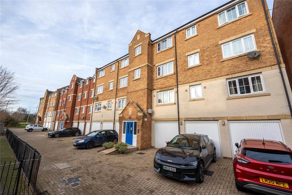 Main image of property: Bramley Court, Dunstable, Bedfordshire, LU5