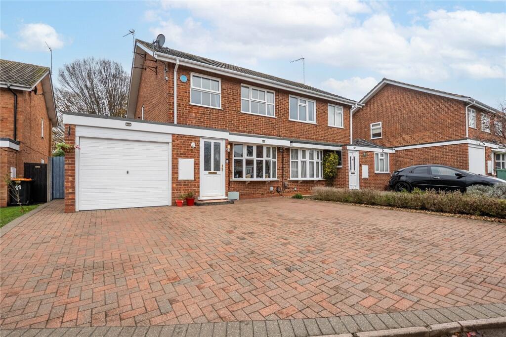 Main image of property: Aquila Road, Leighton Buzzard, Bedfordshire, LU7