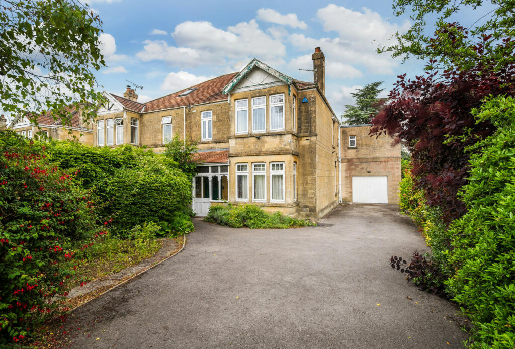 4 bedroom semidetached house for sale in Bradford Road, Combe Down
