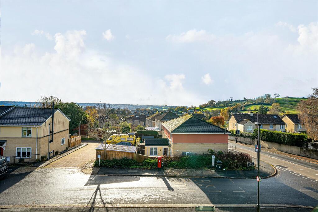 Additional property image - Eastfield Avenue, Bath, Somerset, BA1