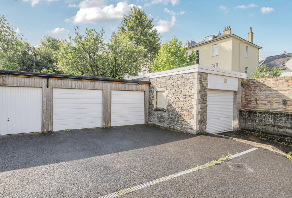 Main image of property: Cotham Park North, Bristol, BS6