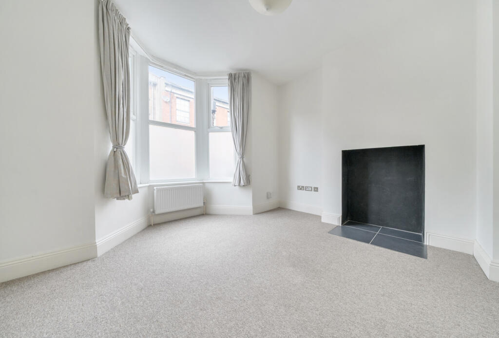 Main image of property: Lower Cheltenham Place, BRISTOL, BS6