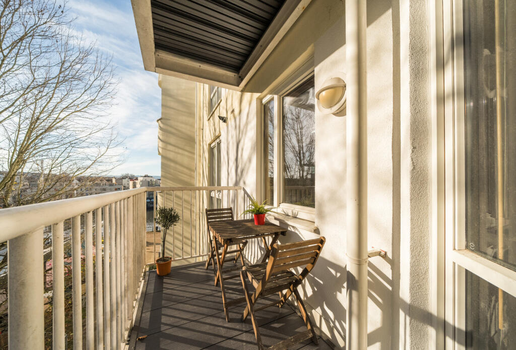 Main image of property: Hannover Quay, Bristol, BS1