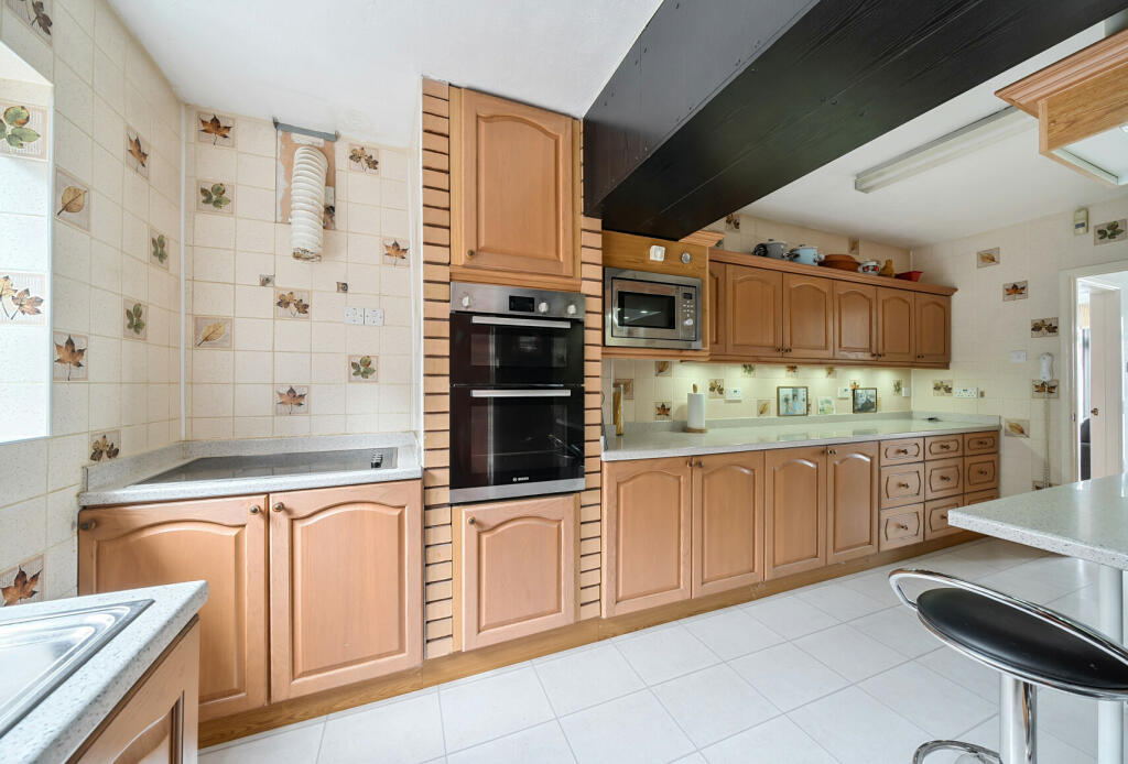 Additional property image - Henshaw Close, Lodge Hill, Bristol, BS15