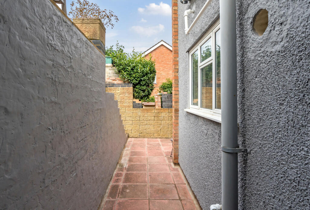 Additional property image - Henshaw Close, Lodge Hill, Bristol, BS15
