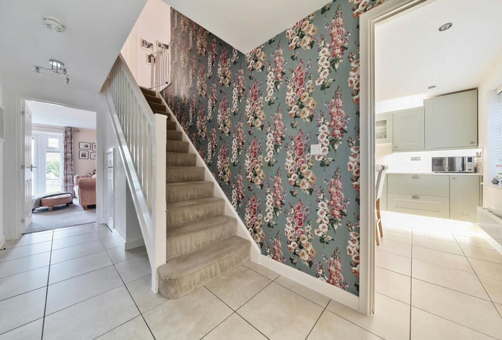 Additional property image - Viola Way, Emersons Green, Bristol, South Gloucestershire, BS16
