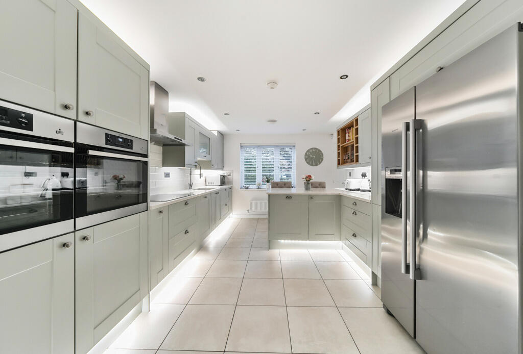 Additional property image - Viola Way, Emersons Green, Bristol, South Gloucestershire, BS16