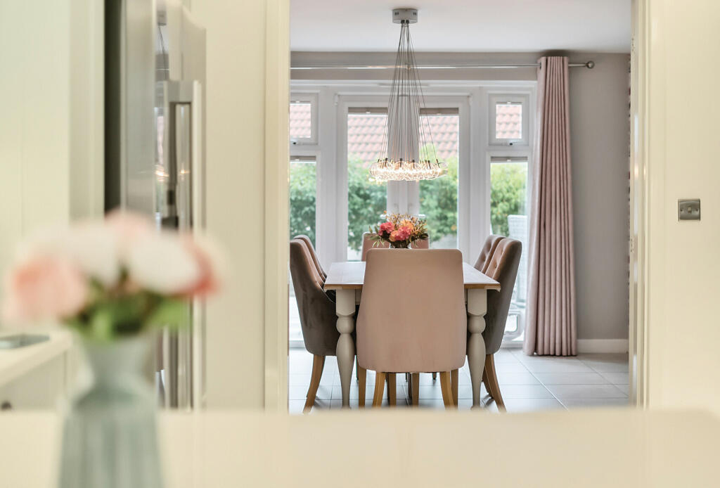 Additional property image - Viola Way, Emersons Green, Bristol, South Gloucestershire, BS16