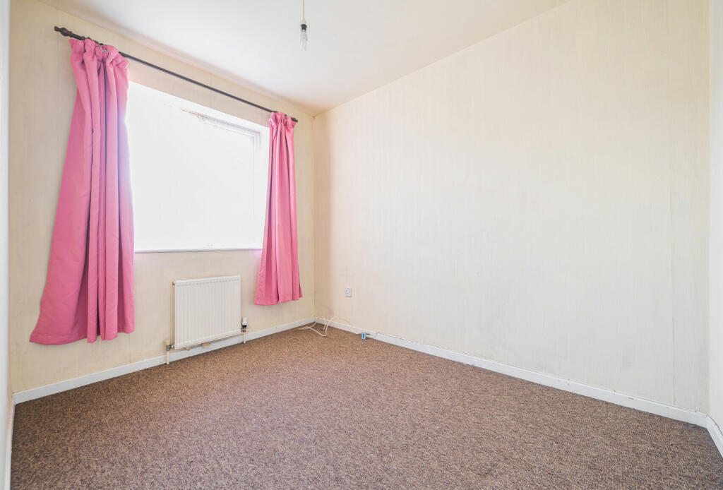 Additional property image - Field View Drive, Downend, Bristol, South Gloucestershire, BS16