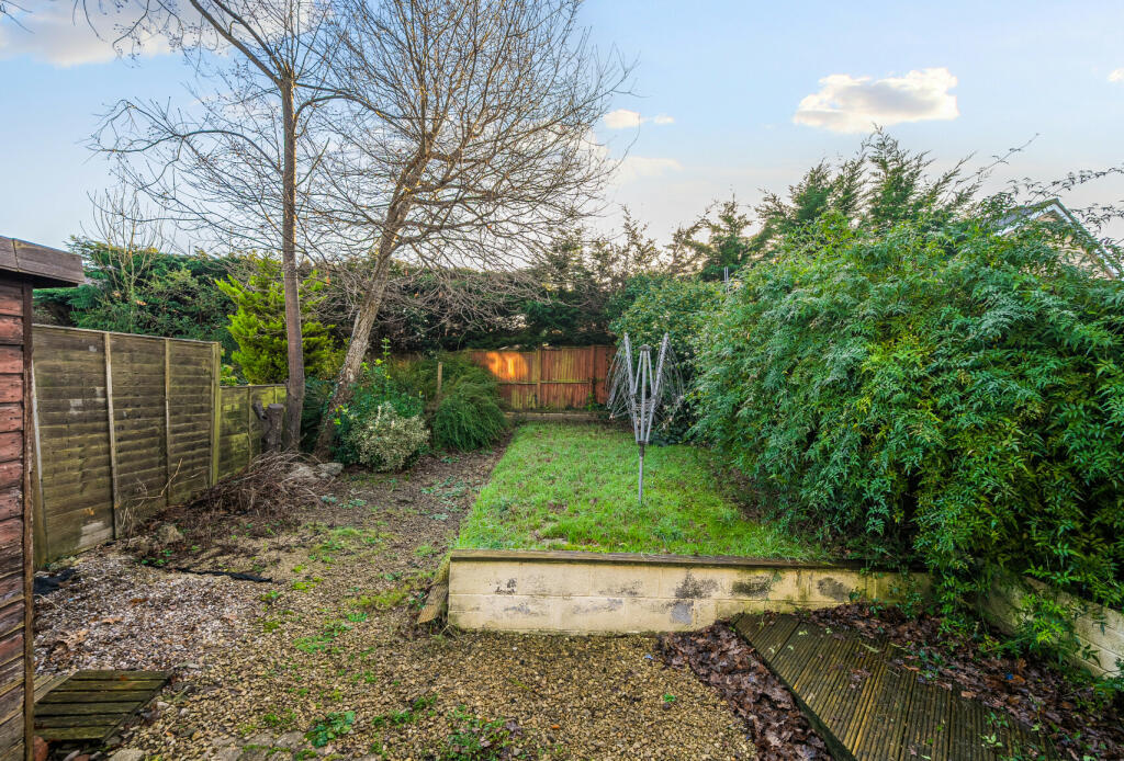 Additional property image - Field View Drive, Downend, Bristol, South Gloucestershire, BS16