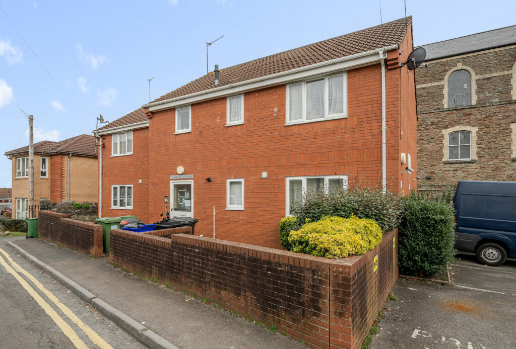 Main image of property: Berkeley Road, Staple Hill, Bristol, Gloucestershire, BS16