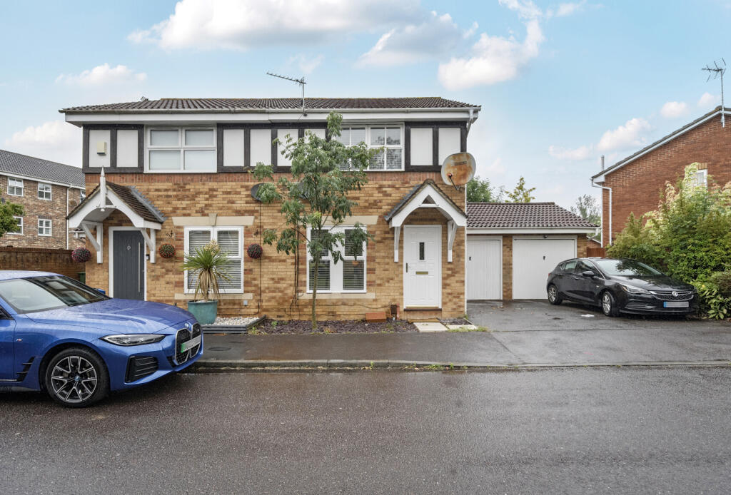 Main image of property: Salmons Way, Emersons Green, Bristol, Gloucestershire, BS16