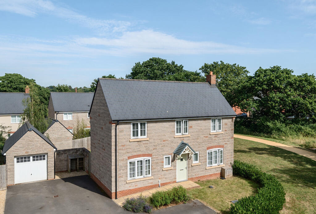 Main image of property: Viola Way, Emersons Green, Bristol, Gloucestershire, BS16