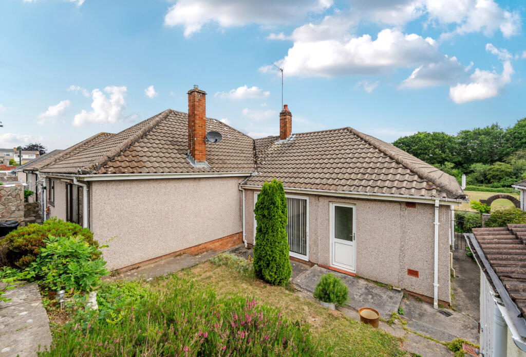 Main image of property: Valley Gardens, Bristol, South Gloucestershire, BS16