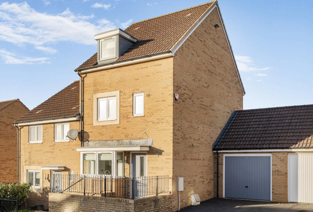 Main image of property: Hawthorn Way, Emersons Green, Bristol, BS16