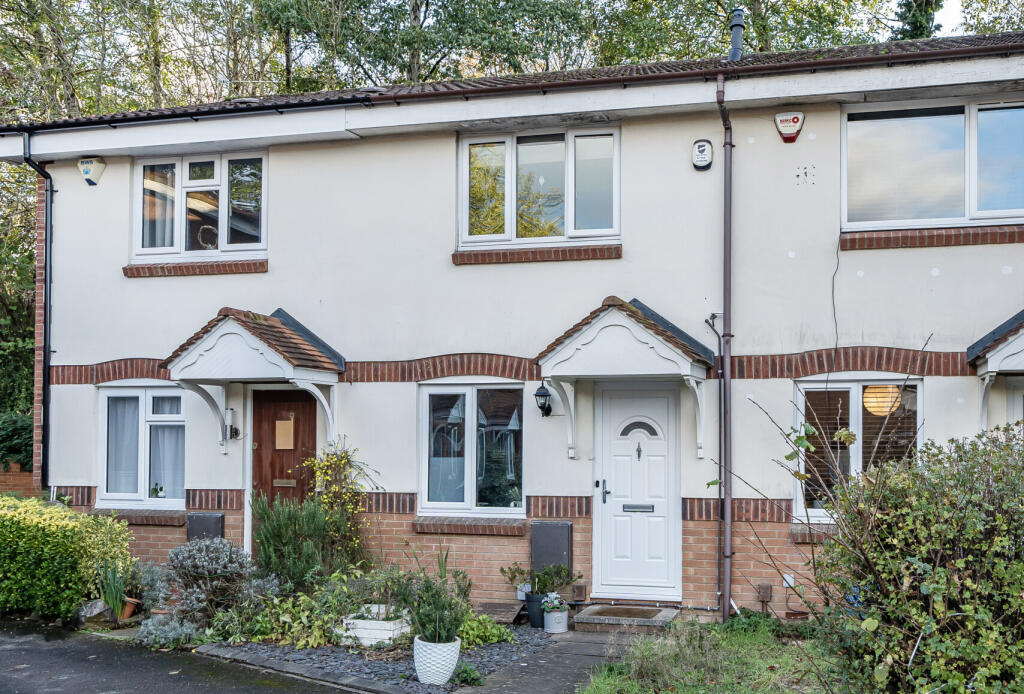 Main image of property: Roegate Drive, St. Annes Park, Bristol, Somerset, BS4