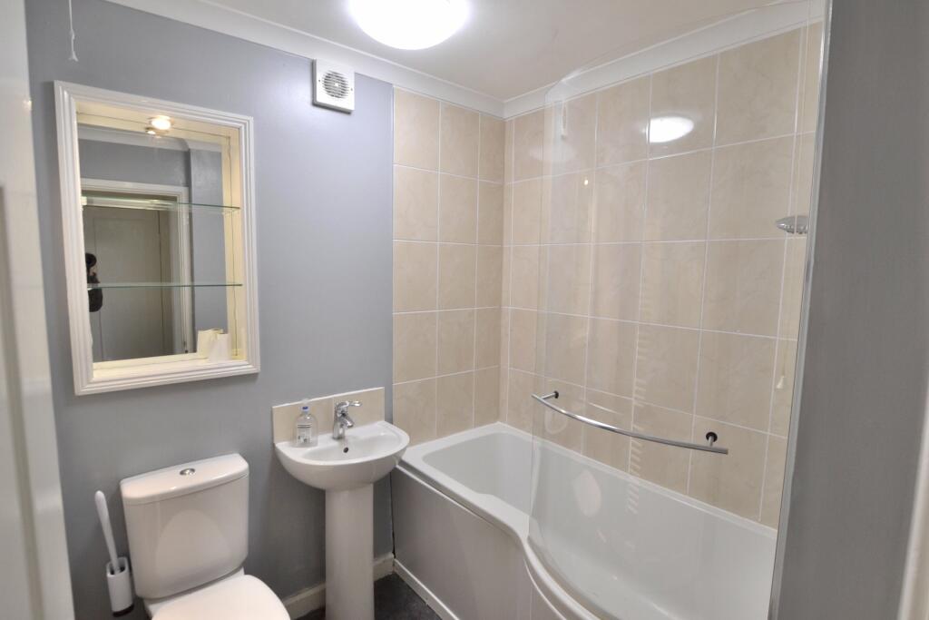 Additional property image - Howecroft Court, Eastmead Lane, Stoke Bishop, BRISTOL, BS9