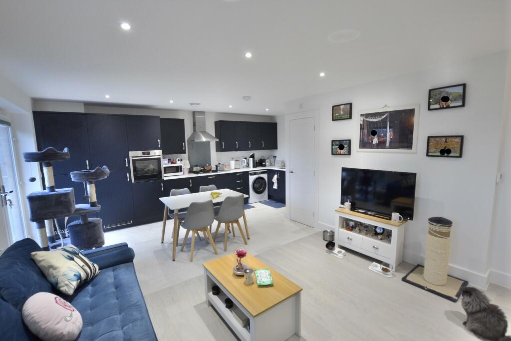 Additional property image - Aspen Drive, Bristol, Gloucestershire, BS10