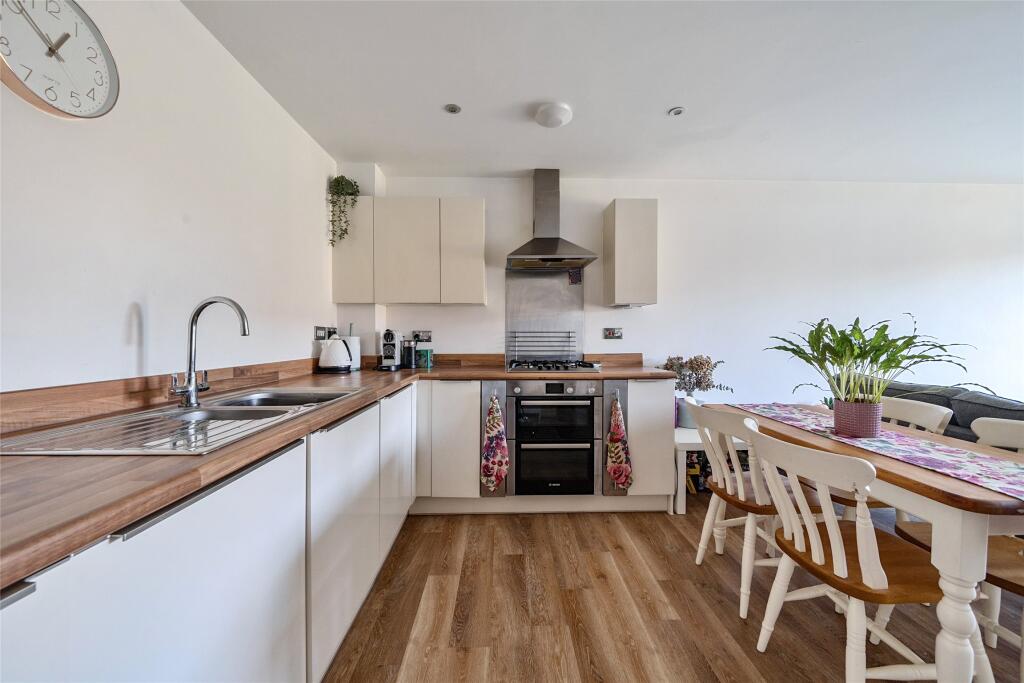 Additional property image - Thornfield Road, Bristol, Somerset, BS10