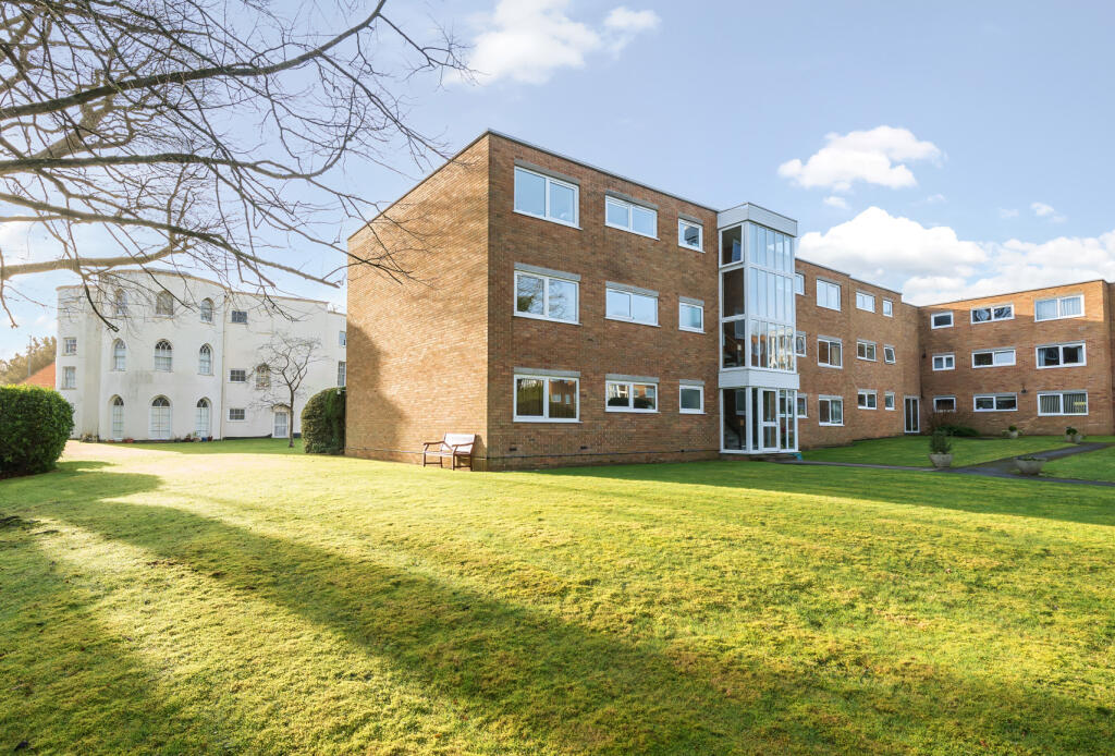 Main image of property: Henbury Gardens, Henbury, Bristol, Somerset, BS10