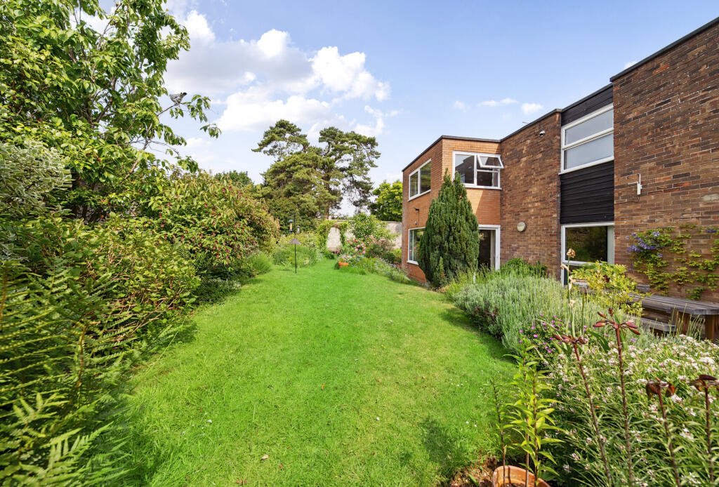 Main image of property: Castle Close, Henbury, Bristol, Bristol City, BS10