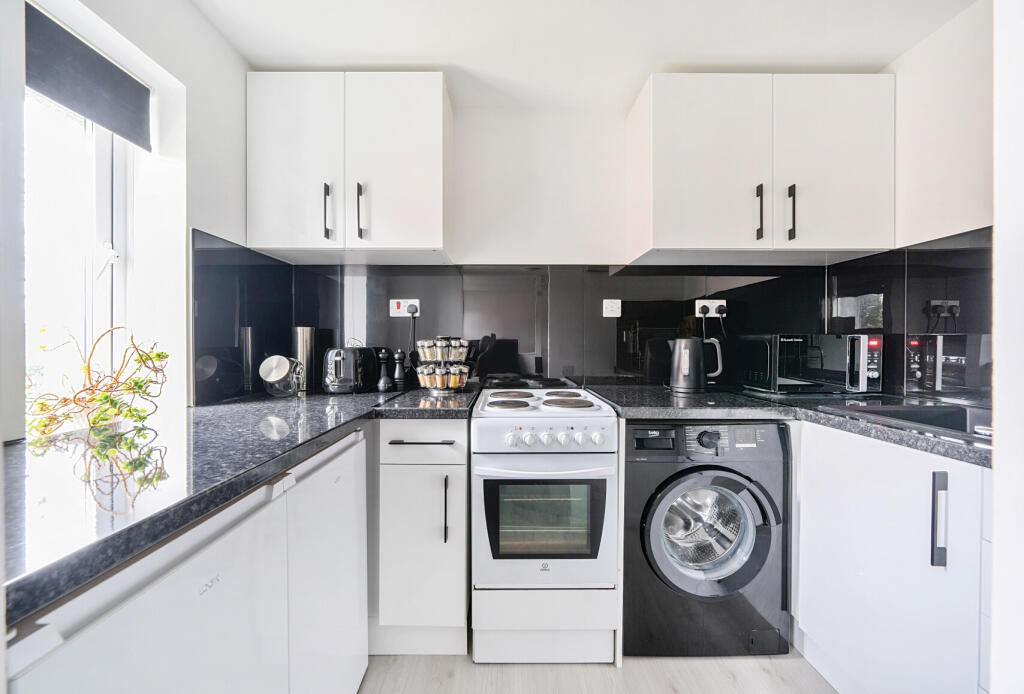 Additional property image - Home Orchard, Yate, Bristol, Gloucestershire, BS37