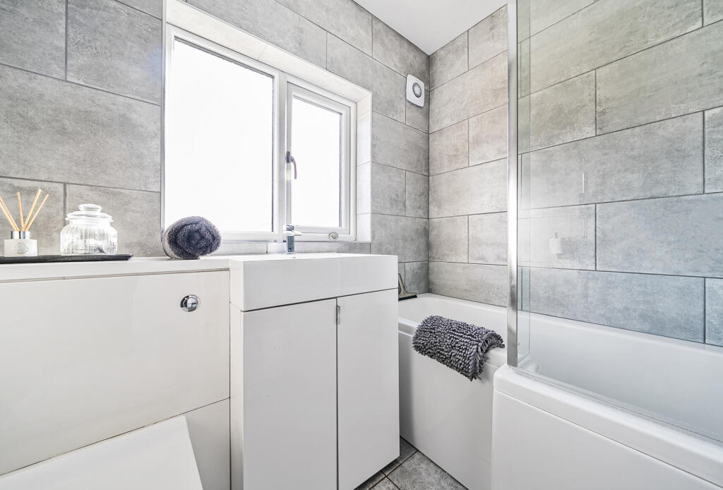 Additional property image - Beaufort Road, Yate, Bristol, Gloucestershire, BS37