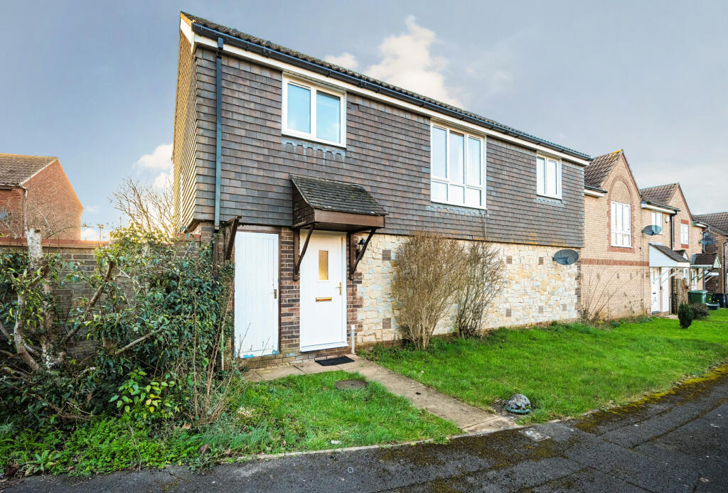 Main image of property: Long Croft, Yate, Bristol, Gloucestershire, BS37