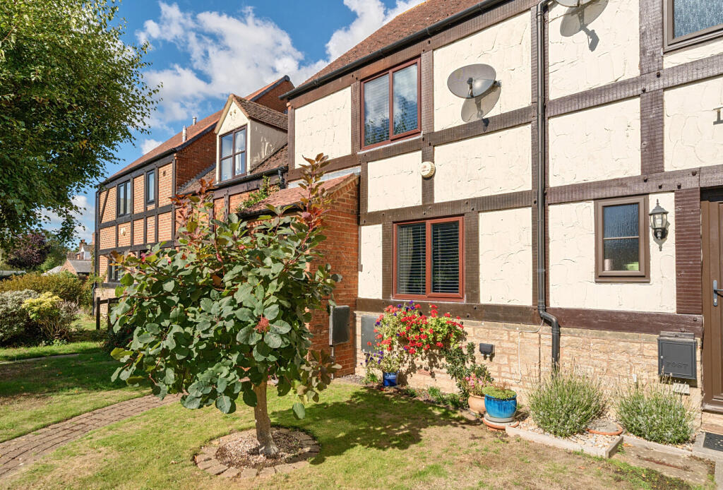 Main image of property: Stonecroft Close, Bishops Cleeve, CHELTENHAM, Gloucestershire, GL52