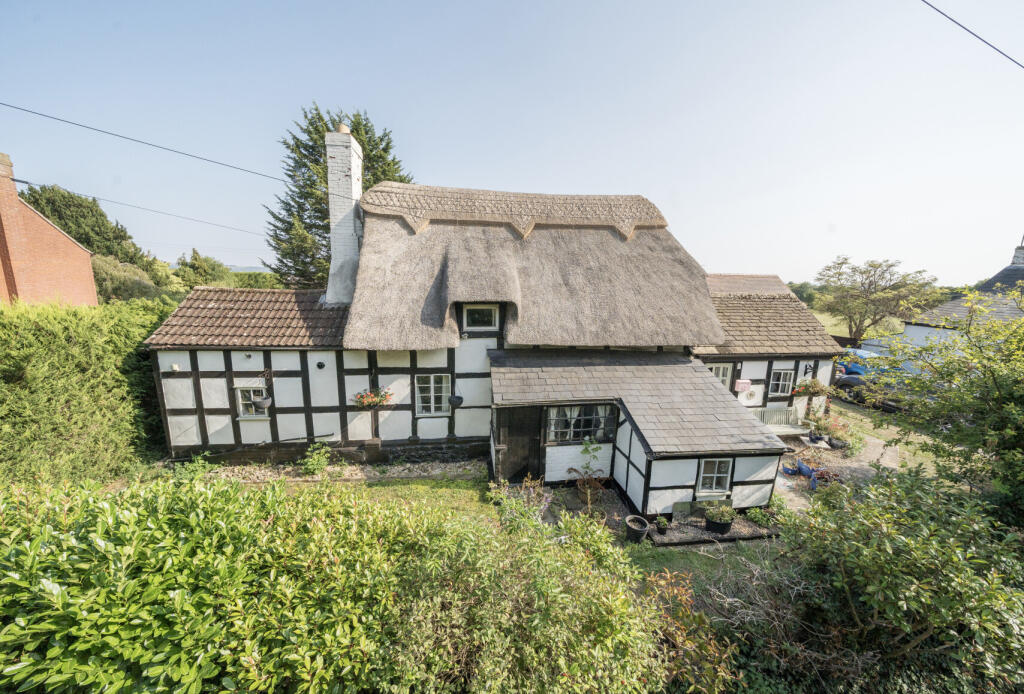 Main image of property: Swan Lane, Stoke Orchard, Cheltenham, Gloucestershire, GL52