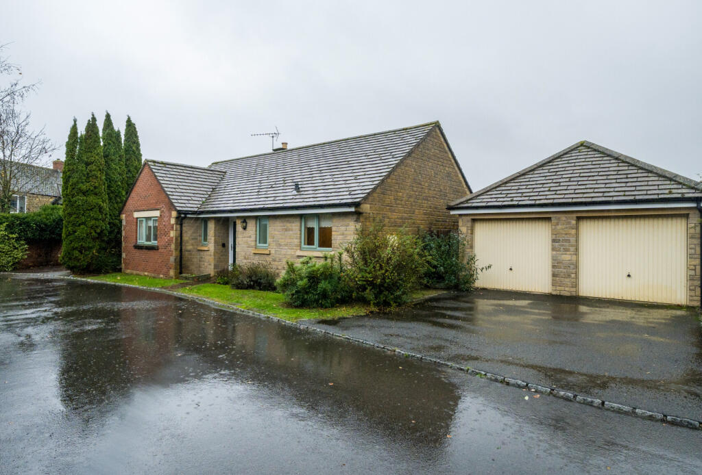 Main image of property: Maytree Gates, Bishops Cleeve, Cheltenham, Gloucestershire, GL52