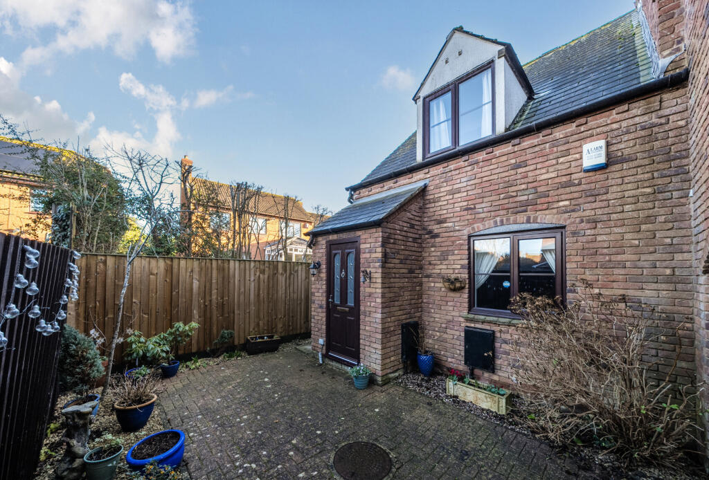 Main image of property: Farriers Reach, Bishops Cleeve, Cheltenham, Gloucestershire, GL52