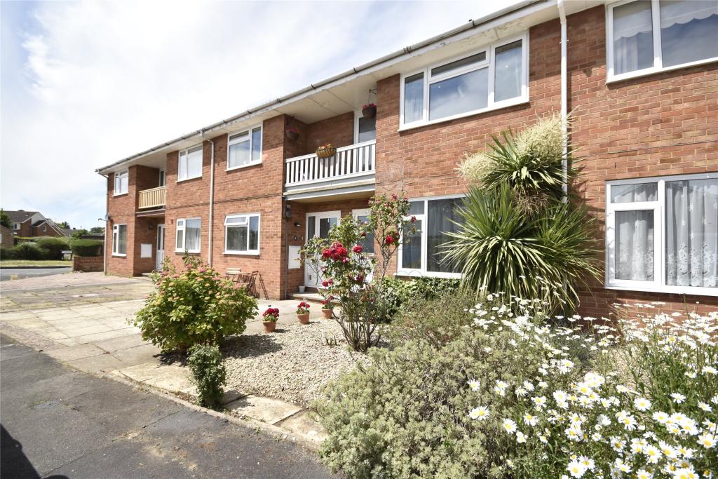 2 bedroom for sale in Cleeve Court, Two Hedges Road,