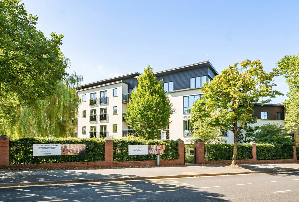 2 bedroom apartment for sale in St. Georges Road, Cheltenham, Gloucestershire, GL50