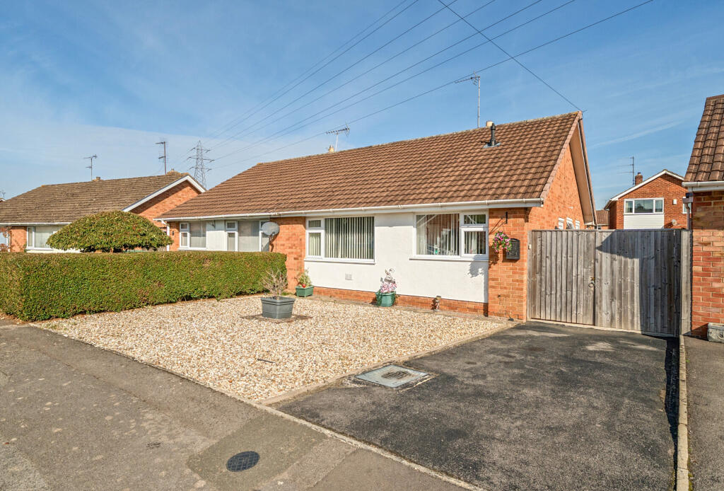 Main image of property: Stanwick Crescent, Cheltenham, Gloucestershire, GL51