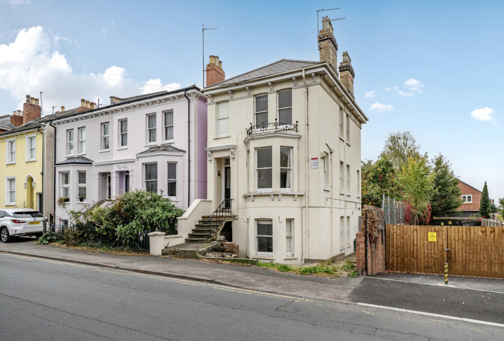 Main image of property: Malvern Road, Cheltenham, Gloucestershire, GL50