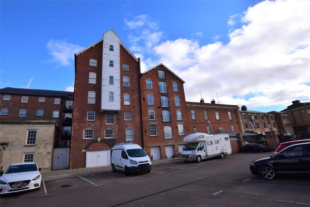 1 bedroom apartment for sale in Commercial Road, GLOUCESTER, GL1