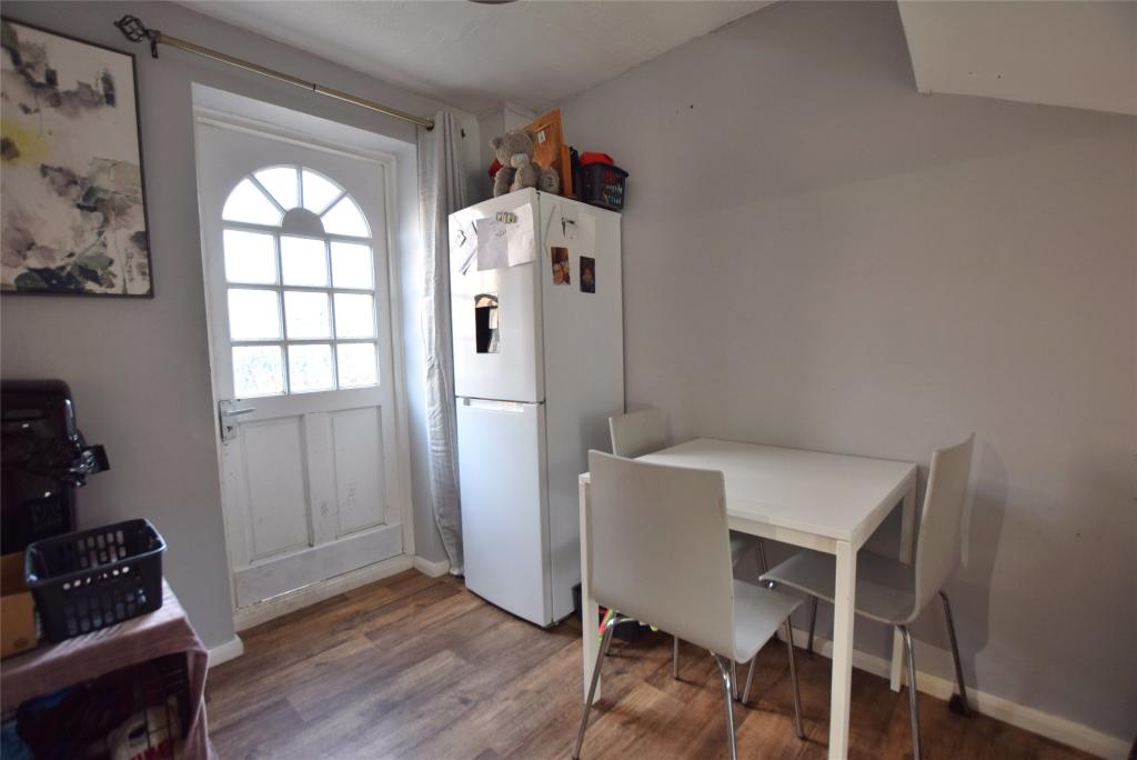 3 bedroom terraced house for sale in Apperley Drive, Quedgeley