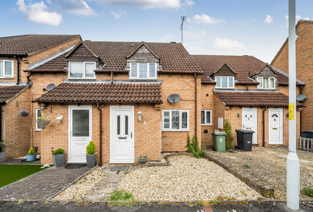 2 bedroom terraced house for sale in Deerhurst Place, Quedgeley
