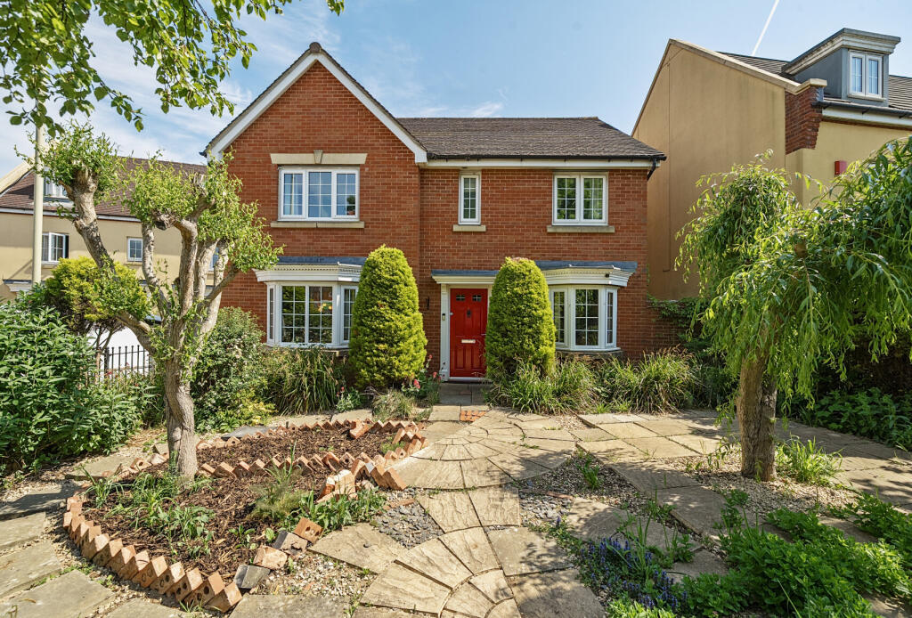 Main image of property: Cosford Close Kingsway, Quedgeley, Gloucester, Gloucestershire, GL2