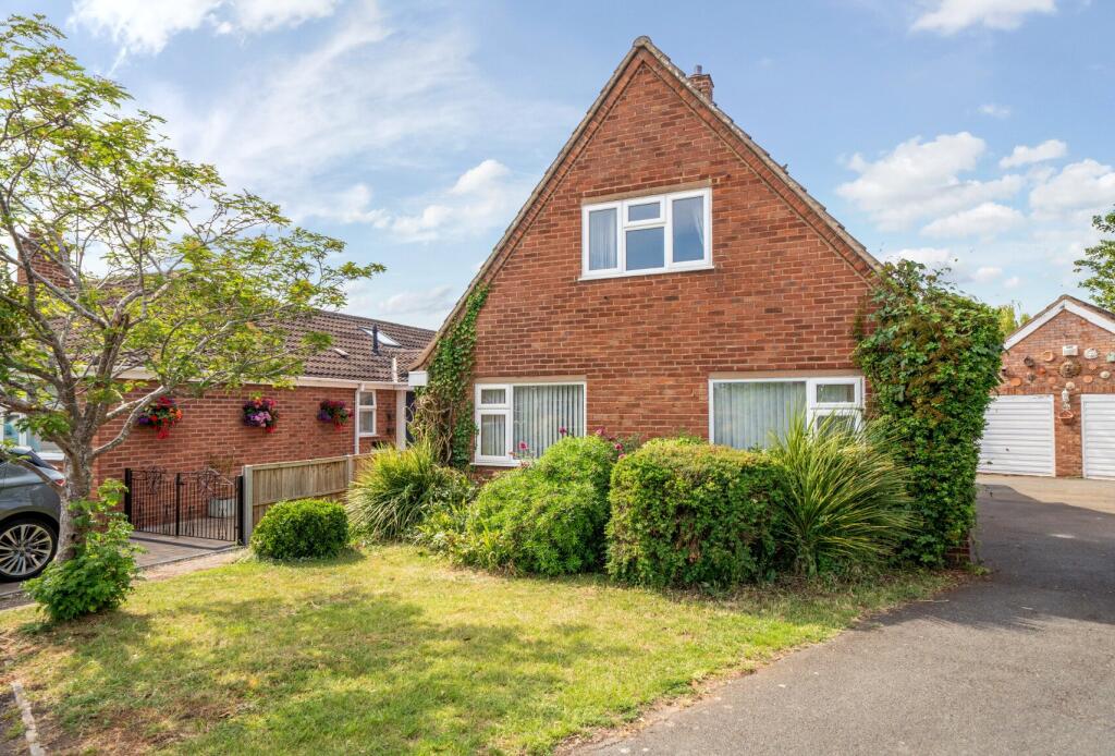 Main image of property: Sherwood Green, Longford, Gloucester, Gloucestershire, GL2