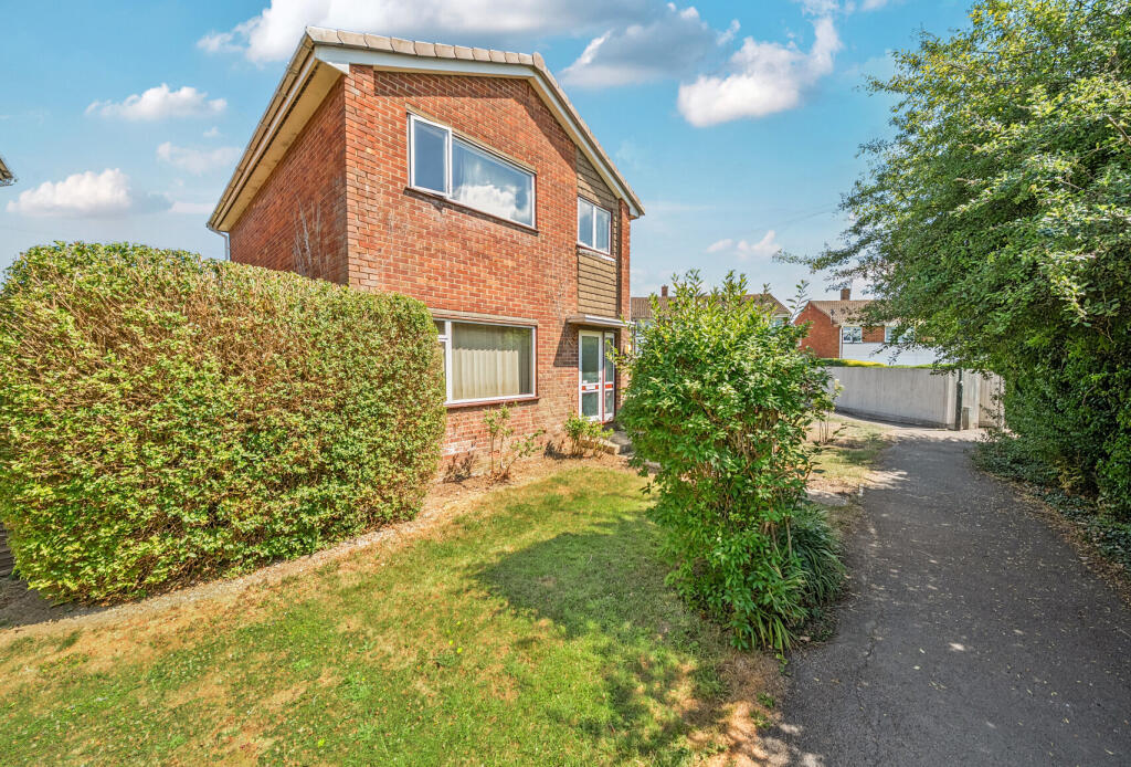 Main image of property: The Beagles, Cashes Green, Stroud, Gloucestershire, GL5