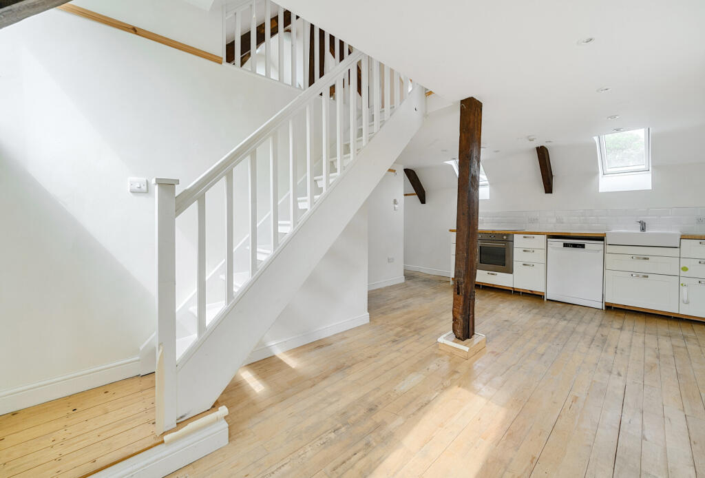 Main image of property: Merrywalks, Stroud, Gloucestershire, GL5